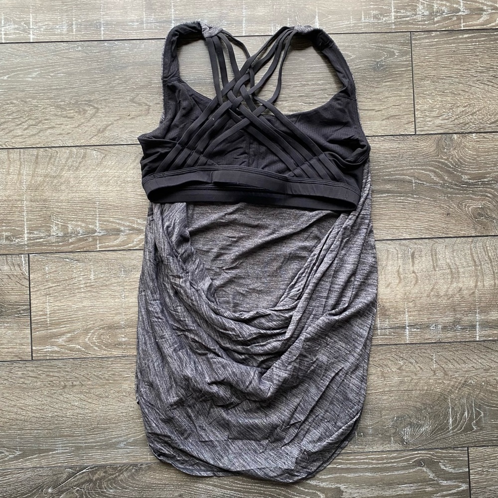 Lululemon grey tank